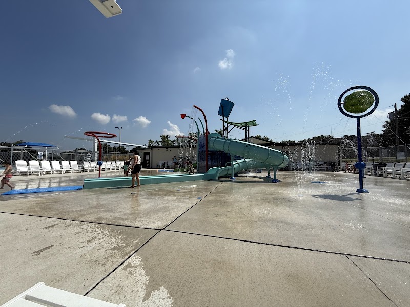 Bremen Community Pool tennis club