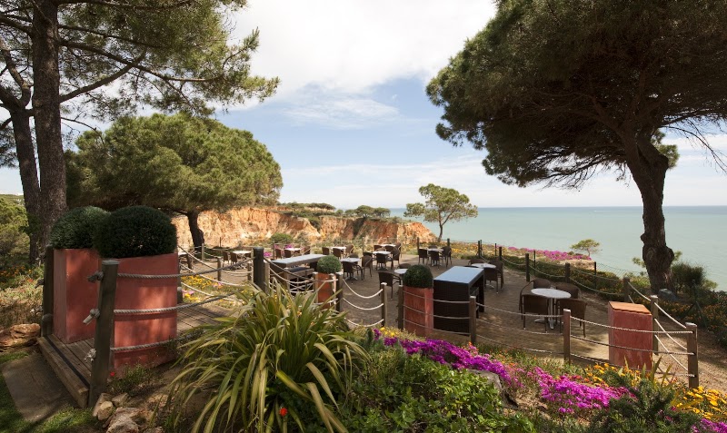 Hotel PortoBay Falésia tennis club in Albufeira