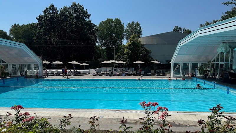 David Lloyd Malaspina tennis club
