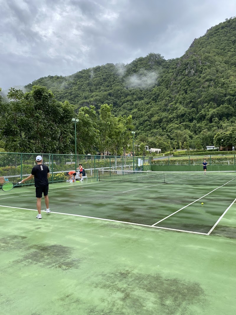 Che elpend Tennis court in Nakhon Ratchasima