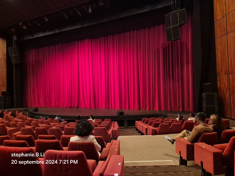 Champ Fleuri theatre