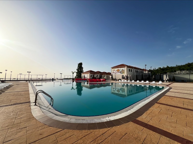 Sun City Resort in Ajaltoun