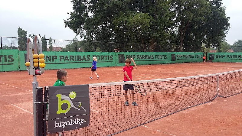 Tennisclub Vijverhof | Tennis & Padel in Assebroek