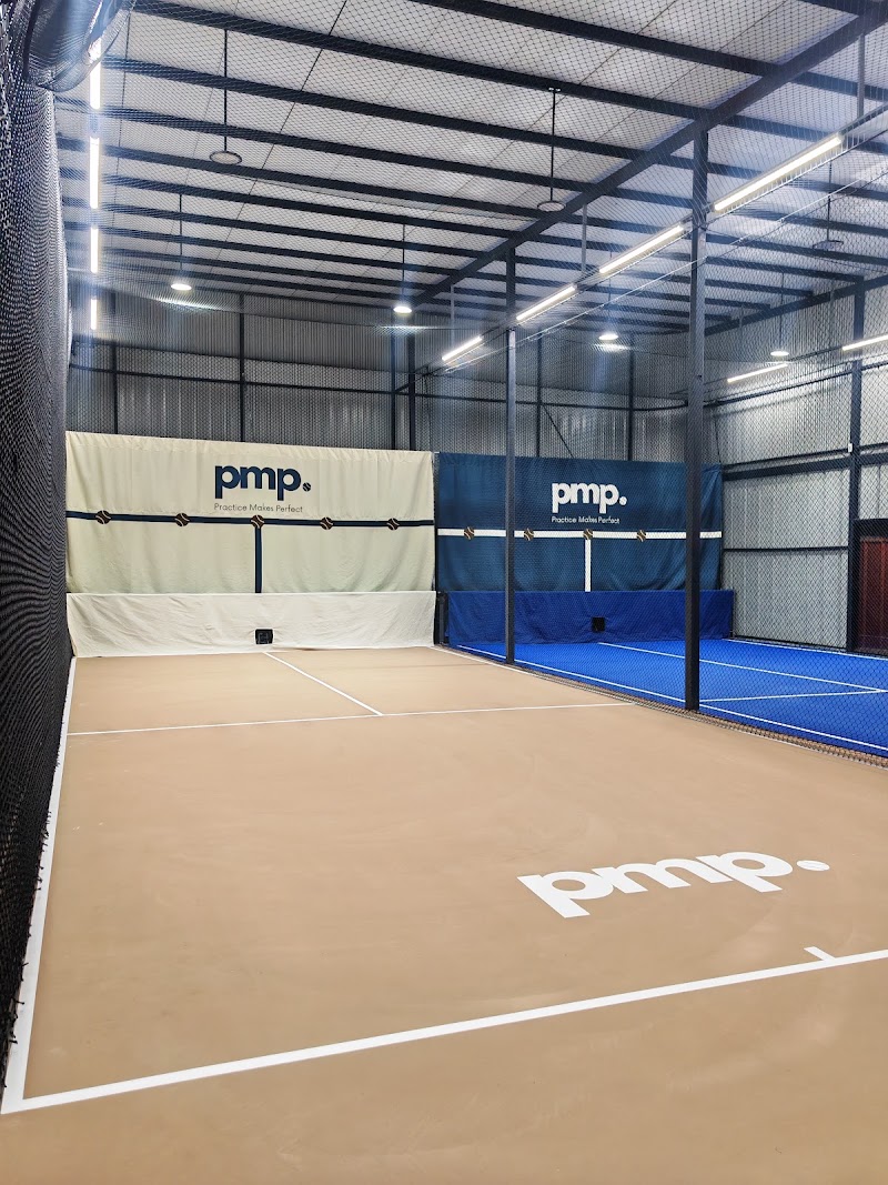 PMP | Auto Tennis สนามซ้อมเทนนิสขนาดมาตรฐานพร้อมเครื่องยิงลูก ฝึกซ้อมคนเดียวได้ in Bangkok