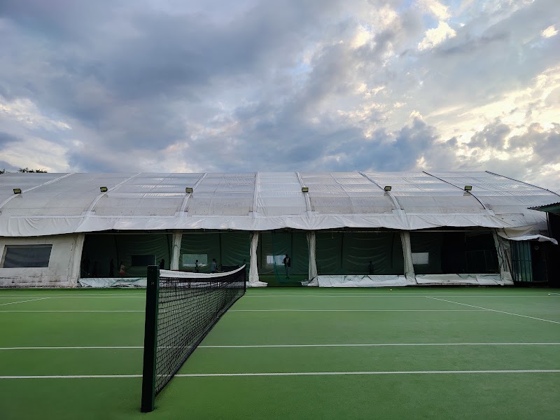 Теннисные корты.Алматы.Family tennis club. in Almaty