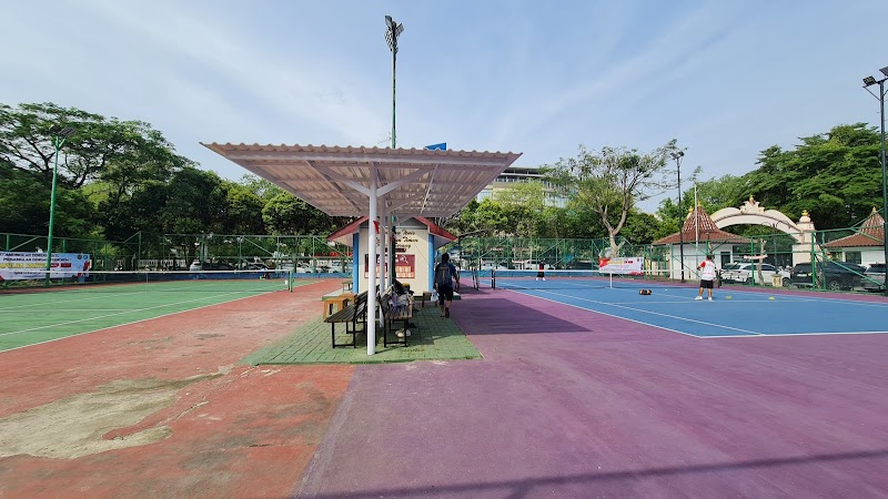 Lapangan Tenis Alun Alun Timur Kota Serang tennis club