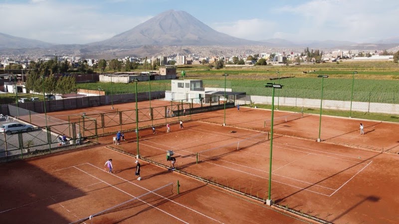 Olympus Tennis Camps in Arequipa