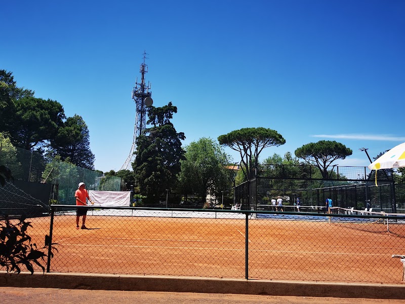 Tennismo - Campi da Tennis, Padel e Minigolf a Lignano Sabbiadoro in Portogruaro