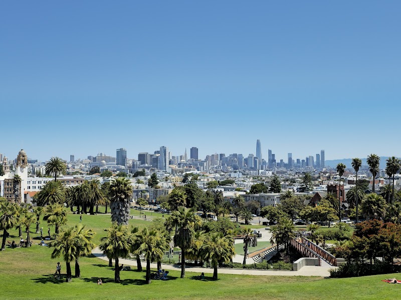 Mission Dolores Park tennis club in CA