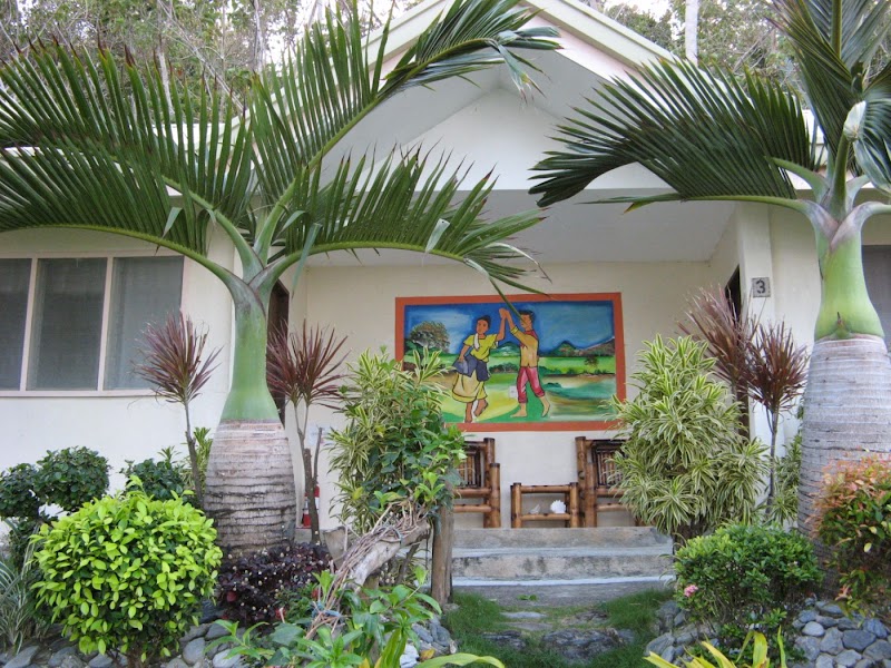 Aglicay Beach Resort tennis club in Romblon