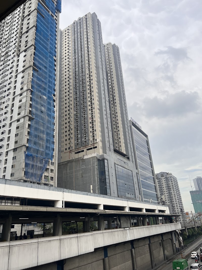 Victoria Sports Tower tennis club in Metro Manila