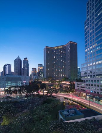 Makati Shangri-La tennis club in Metro Manila