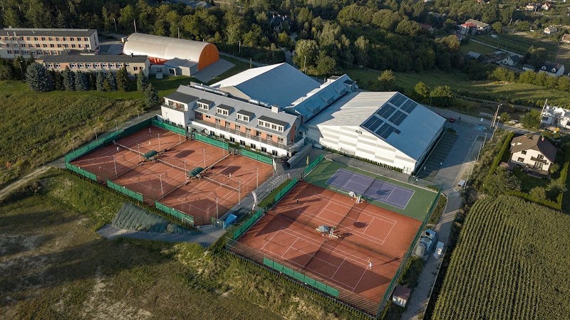 Tennis & Country Club Hotel tennis club