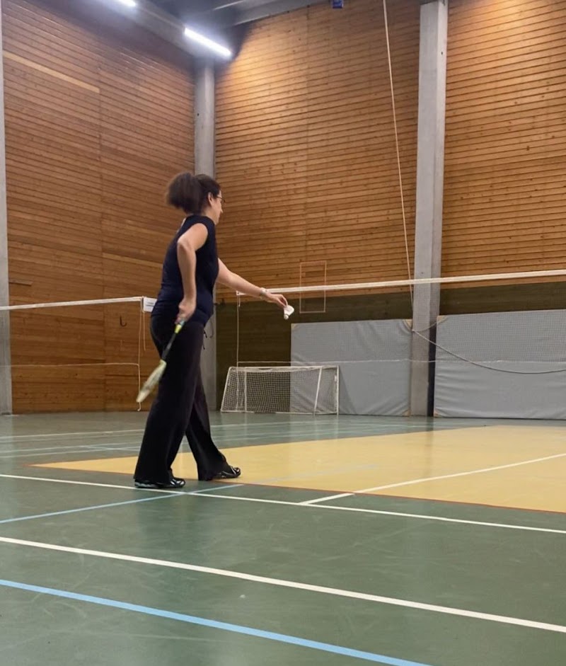 Sharp Recrean | Indoor Golf, Spinning, Padel, Squash & Badminton tennis club