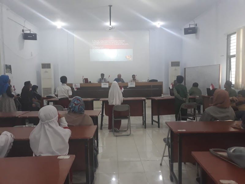 Dinas Pendidikan Kota Surabaya tennis club in East Java