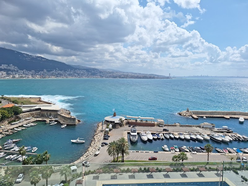 Aquamarina 2 - Beach tennis club in Tabarja