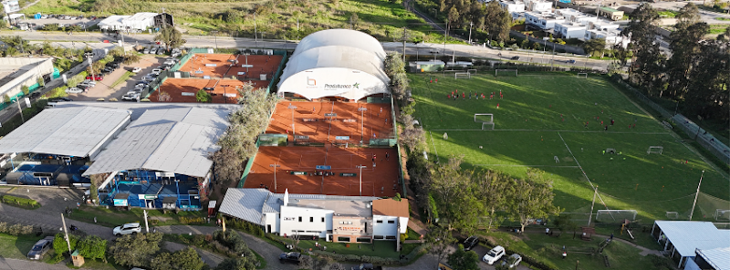 LB Sports Academy tennis club in Quito