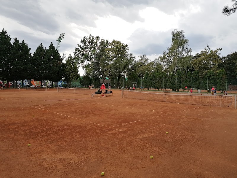 Tenisový Klub TK 77 tennis club
