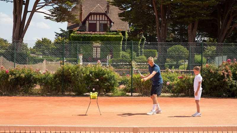 Tennis Country Club Barrière La Baule tennis club in La Baule-Escoublac