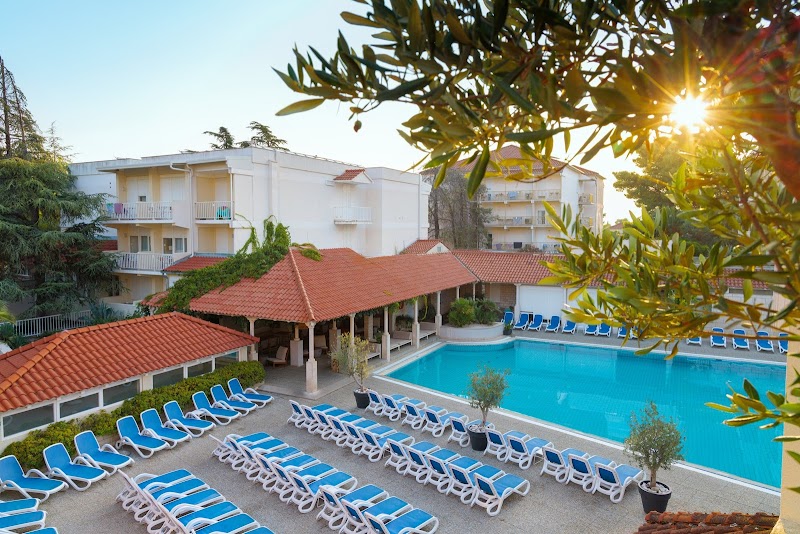 Waterman Svpetrvs Resort tennis club in Supetar