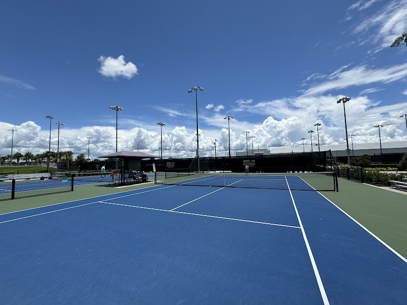 USTA National Campus tennis club