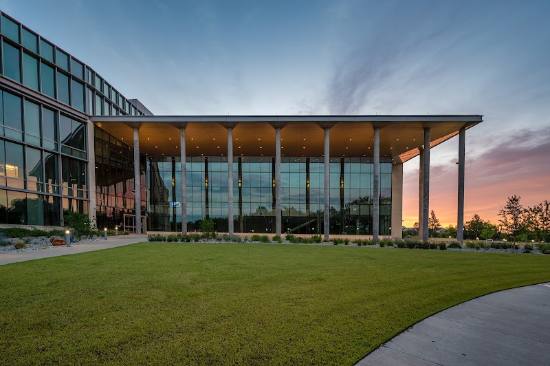 University of Texas, Arlington tennis club