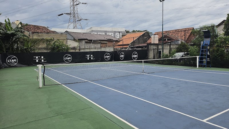 Lapangan Tenis Arinda Permai I tennis club in Banten