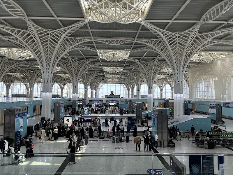 Madinah Airport (MED) tennis club