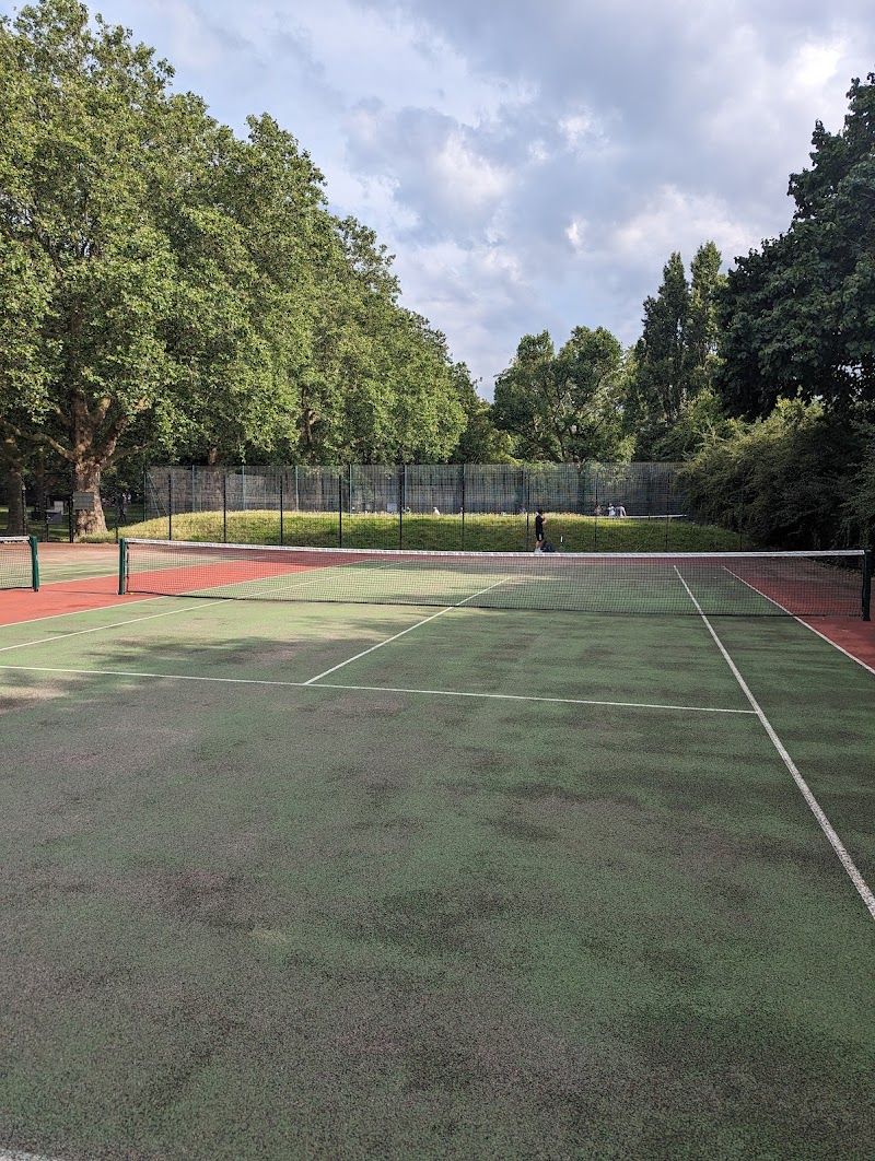 Southwark Park Tennis Courts tennis club in London