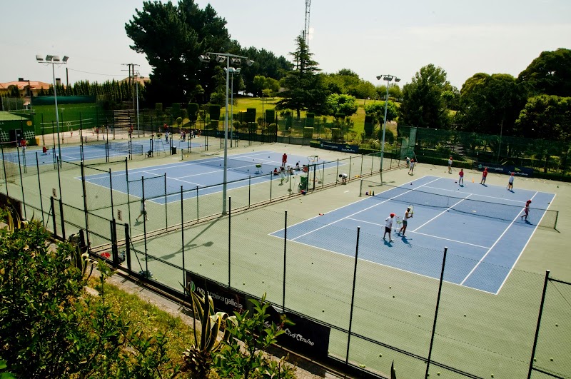 Sporting Club Casino de La Coruña. Sede Deportiva tennis club in Culleredo