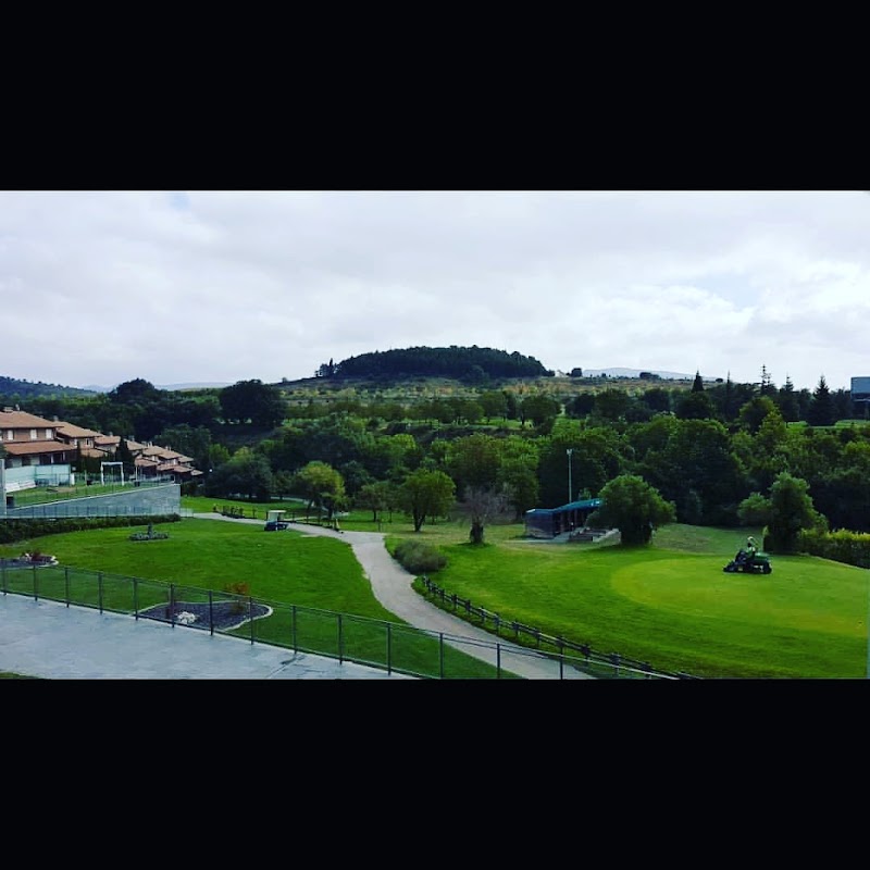 Señorío de Zuasti tennis club in Zuasti