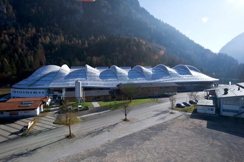 Max Aicher Arena tennis club