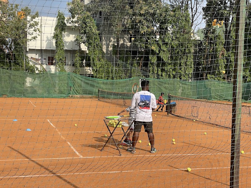 Sol Sports Tennis Academy tennis club