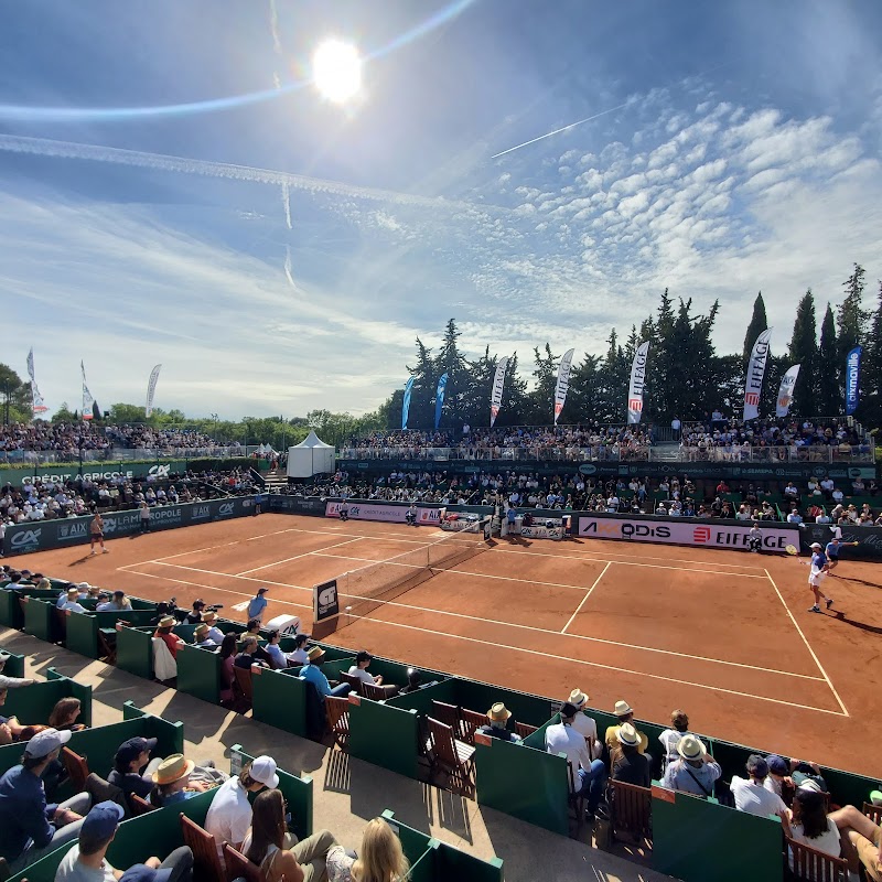 Country Club Aixois tennis club in Aix-en-Provence