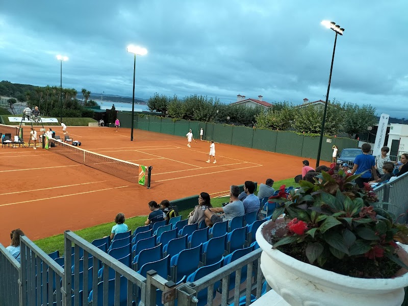 Real Sociedad de Tenis de La Magdalena tennis club