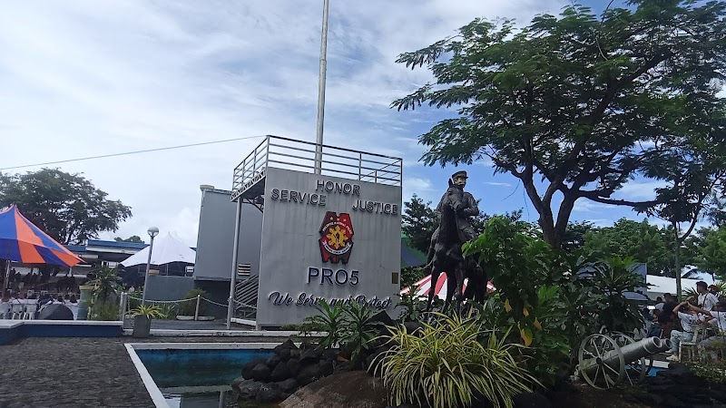 Camp Ola Legazpi City tennis club in Albay