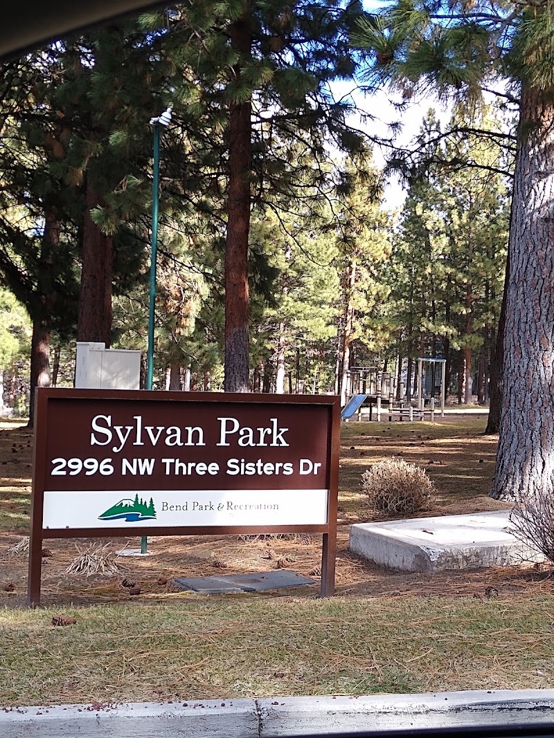 Sylvan Park tennis club in Oregon
