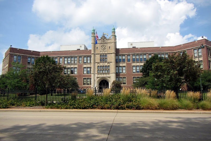 Madison East High School tennis club