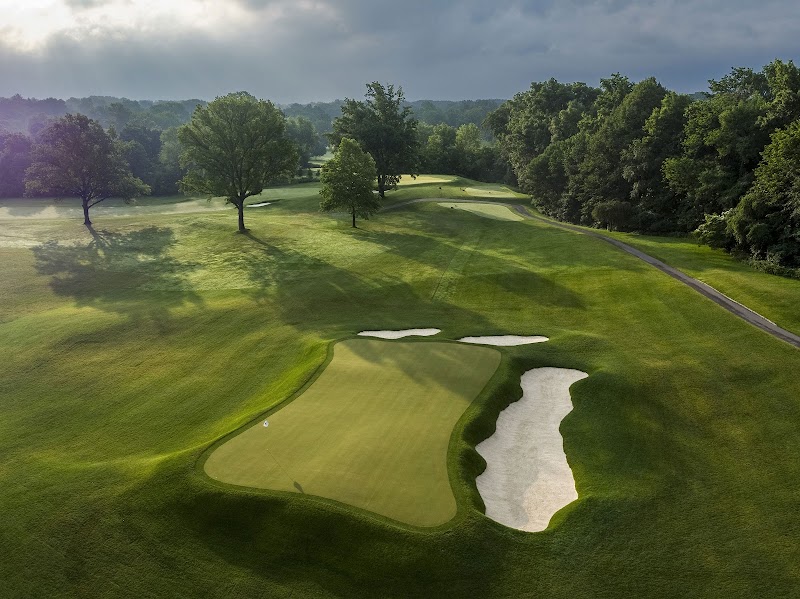 Oak Hill Country Club tennis club in NY