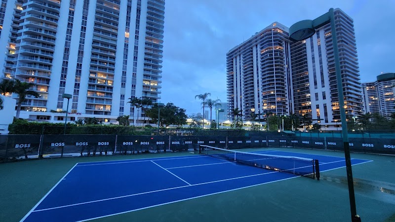 Canas Racket tennis club in FL