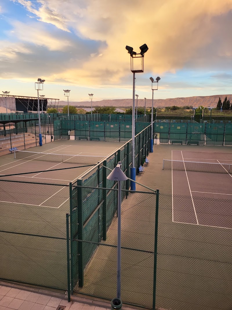 Club de Tenis Utebo tennis club in Utebo
