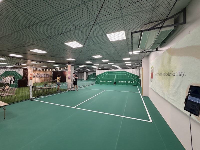 SOLO SPIN Tennis club - Rama 9 tennis club in Bangkok