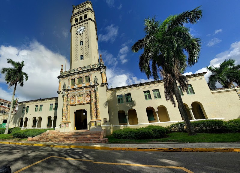 University of Puerto Rico at Río Piedras tennis club in San Juan