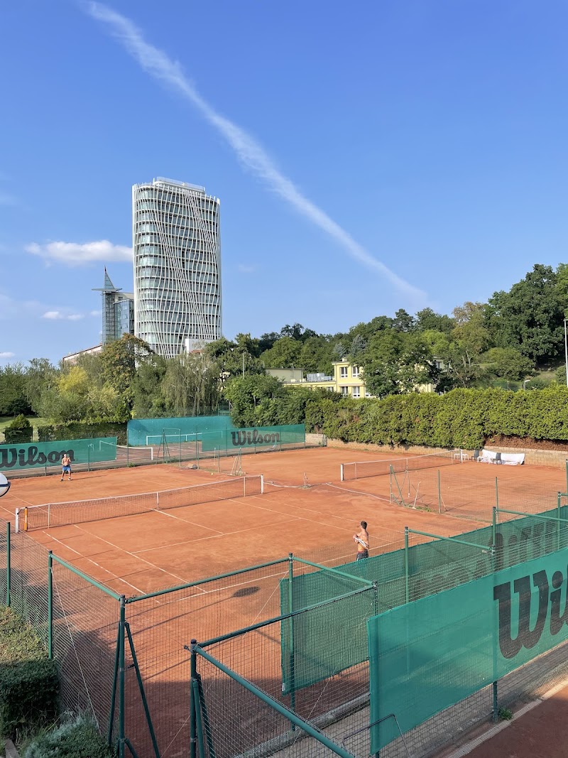 Tenis Čechie tennis club in Prague 8-Invalidovna