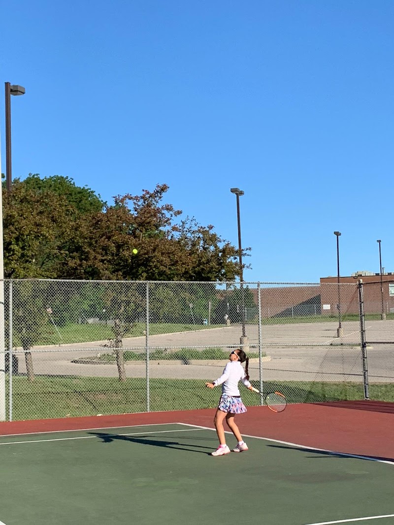 Erin Mill Tennis Club tennis club in ON