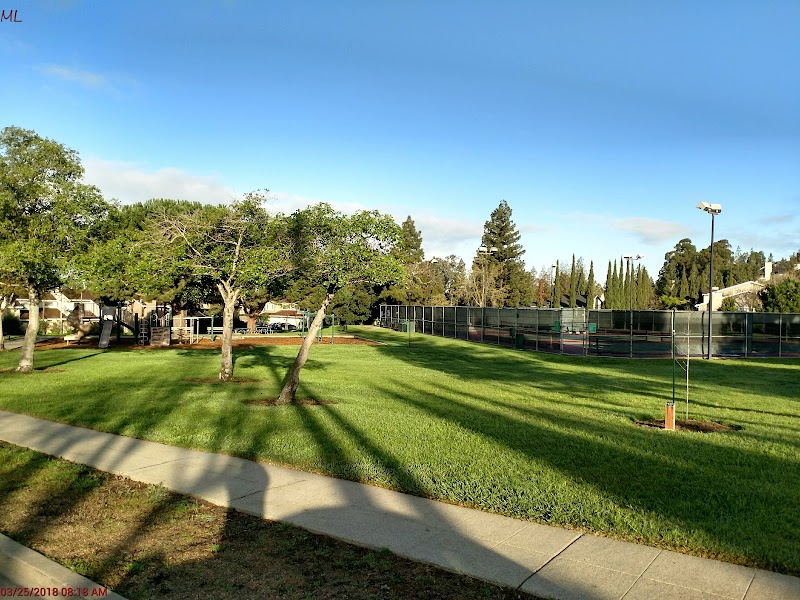 Stony Brook Park tennis club in CA