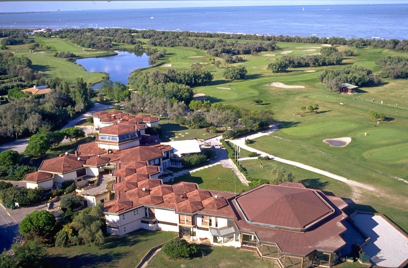 Albarella Golf Hotel tennis club in RO