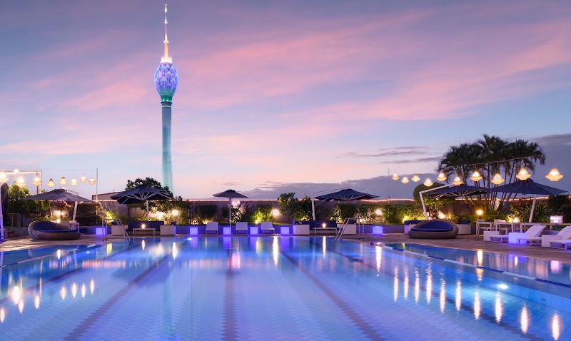 Hilton Colombo Residences tennis club